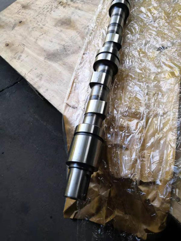 6127-41-1101 Camshaft, Eksantrik Mili KOMATSU Engine SA6D155 Motor İş Makinası Yedek Parça