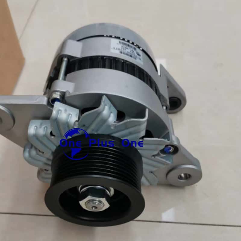 600-825-6510 Alternator Assy 50A KOMATSU Şarj Dinamosu İş Makinası Yedek Parça