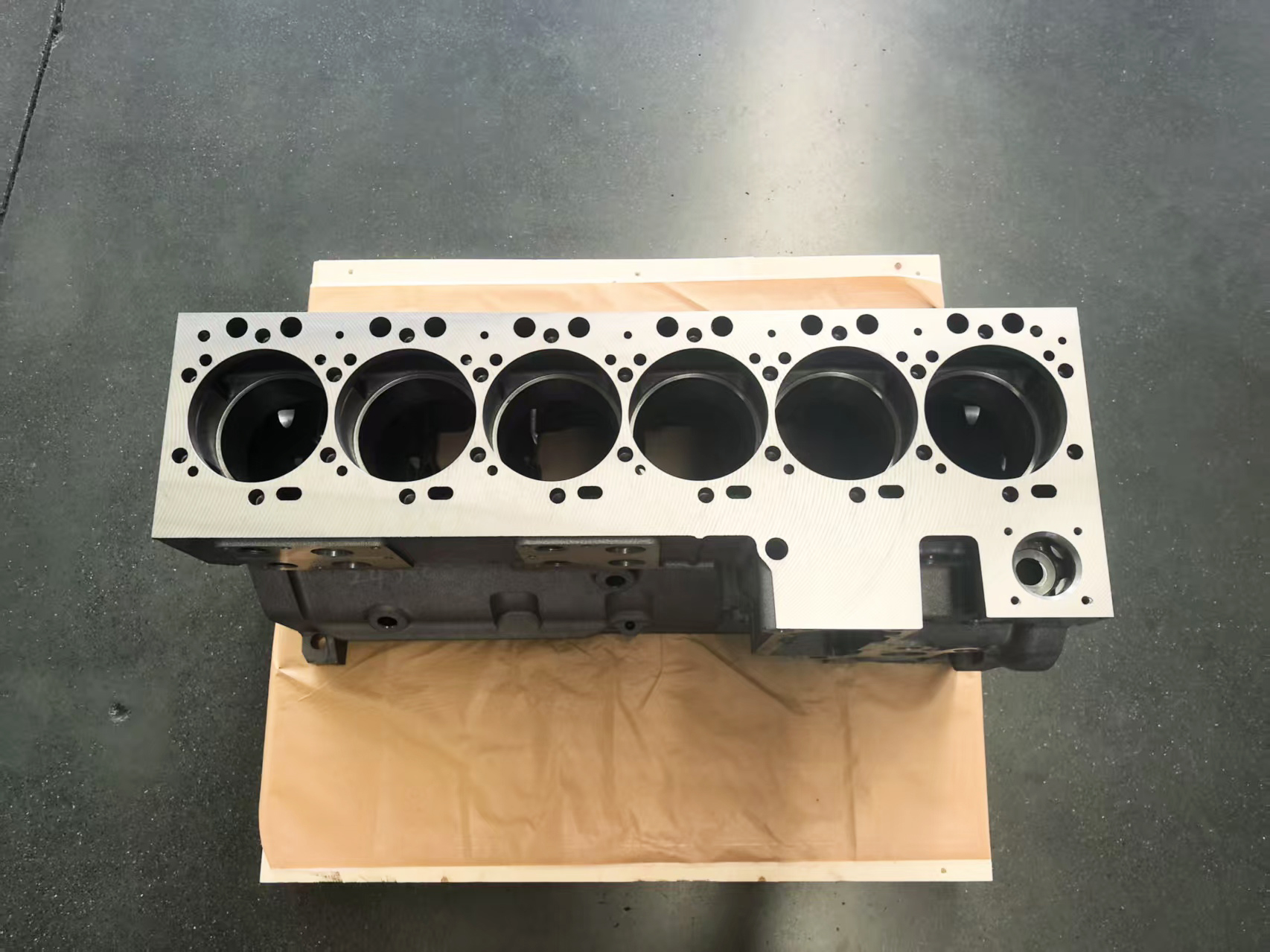 5271267 Motor silindir Bloğu QSC8.3 Cummins Engine Cylinder Block, İş Makinası Yedek Parça
