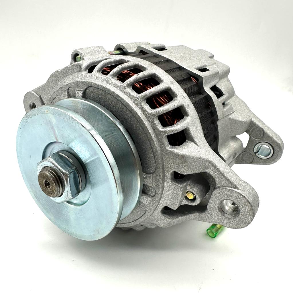 YM129910-77201 Alternator Şarj Dinamosu 80A 4D94E YANMAR Motor İş Makinası Yedek Parça