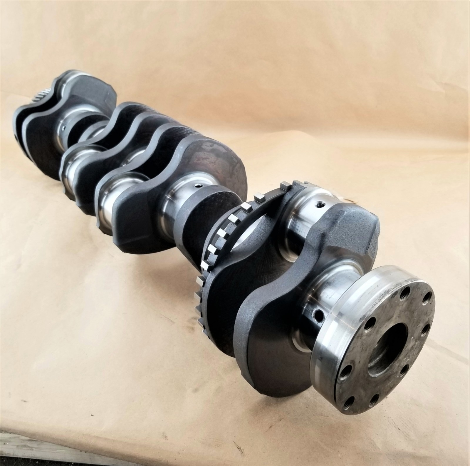 3944204 Crankshaft CUMMINS QSB5.9 Motor Hyundai 290LC-7 Motor Krangı, Krank Mili 3944204 İş Makinası Yedek Parça