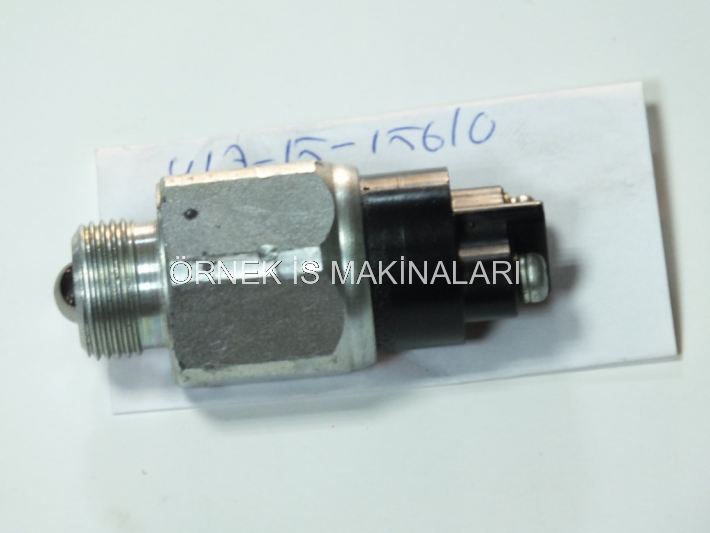 417-15-15160 Swtich Transmision Valve KOMATSU Şanzıman Valf Geri vites Müşürü İş Makinası Yedek Parça