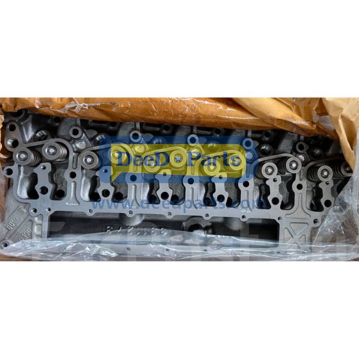 6735-11-1020 Cylinder Head S6D102E KOMATSU Motor Silindir Kapağı İş Makinası Yedek Parça