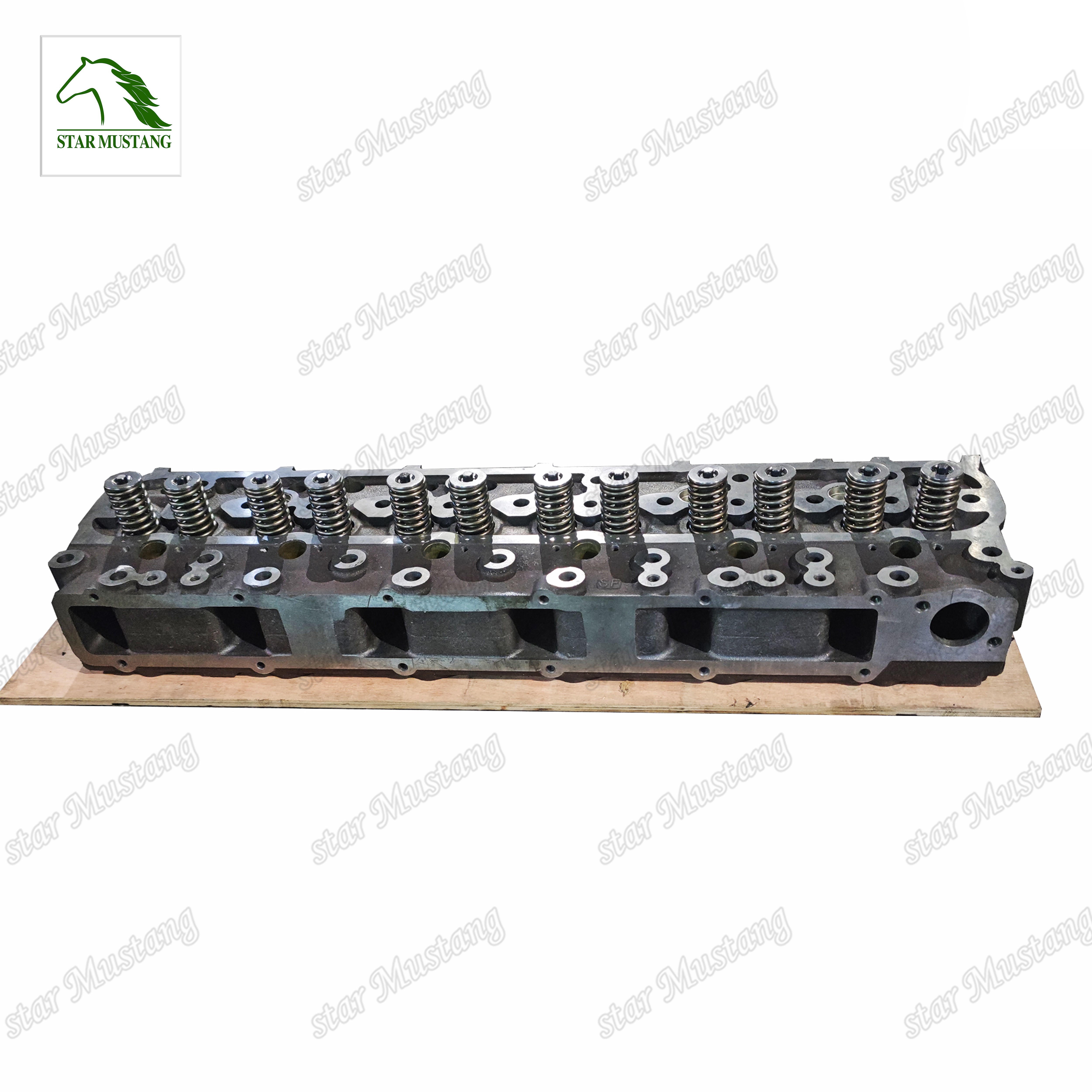 6137-12-1060 Cylinder Head KOMATSU S6D105 Motor Silindir Kapağı, Engine Parts İş Makinası Yedek Parça