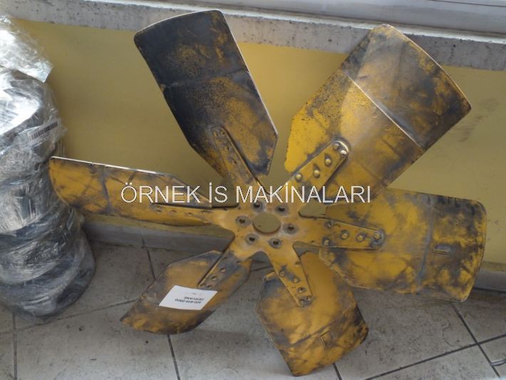 600-635-0800 Radyatör Fan Pervanesi KOMATSU Motor İş Makinası Yedek Parça