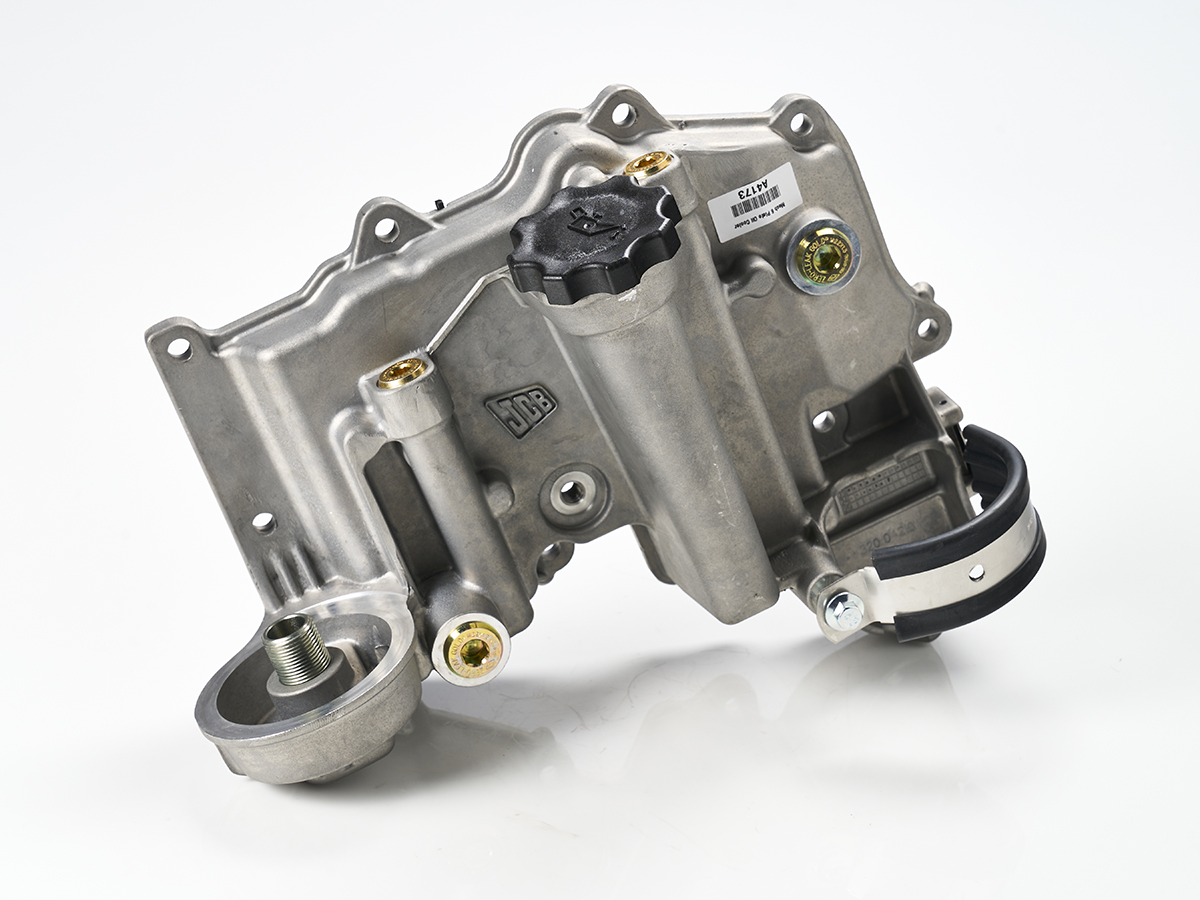 30/926136 Yağ Soğutucu JCB Oil Cooller Hydraulic İş Makinası Yedek Parça