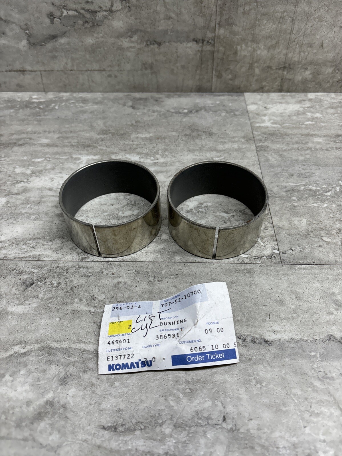 707-52-10700 Bushing KOMATSU Silindir Burcu İş Makinası Yedek Parça
