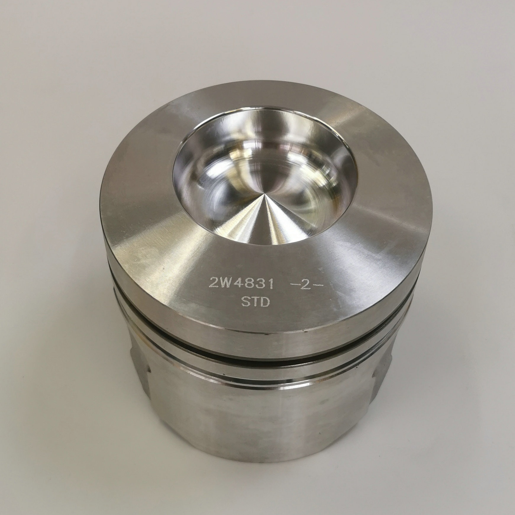 2W4831 Motor pistonu CATERPILLAR 3204 Engine piston CAT  3208 engine İş Makinası Yedek Parça