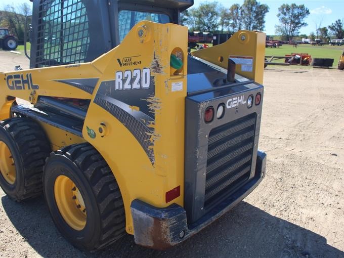 GEHL R220 Skid Steer Loder 4TNV98CT-NMS Tier IV Yanmar Motor Yedek Parcaları İş Makinası Yedek Parça