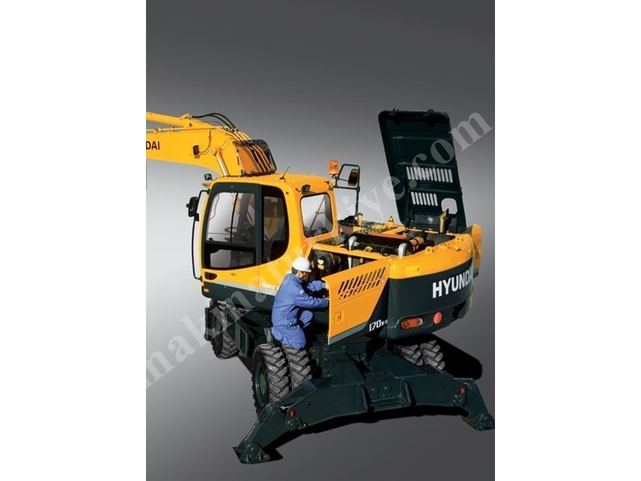 HYUNDAI R170W-9 Lastik Tekerlekli Eskavator QSB6.7 Cummins Motor Yedek Parçaları İş Makinası Yedek Parça