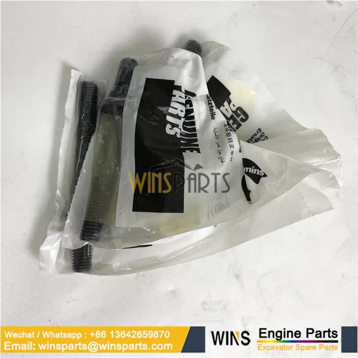 6745-11-5150 Spacer Bolt Exhaust Manifold SAA6D114E Motor Komatsu Eksoz Manifoltu Civata Desteği İş Makinası Yedek Parça