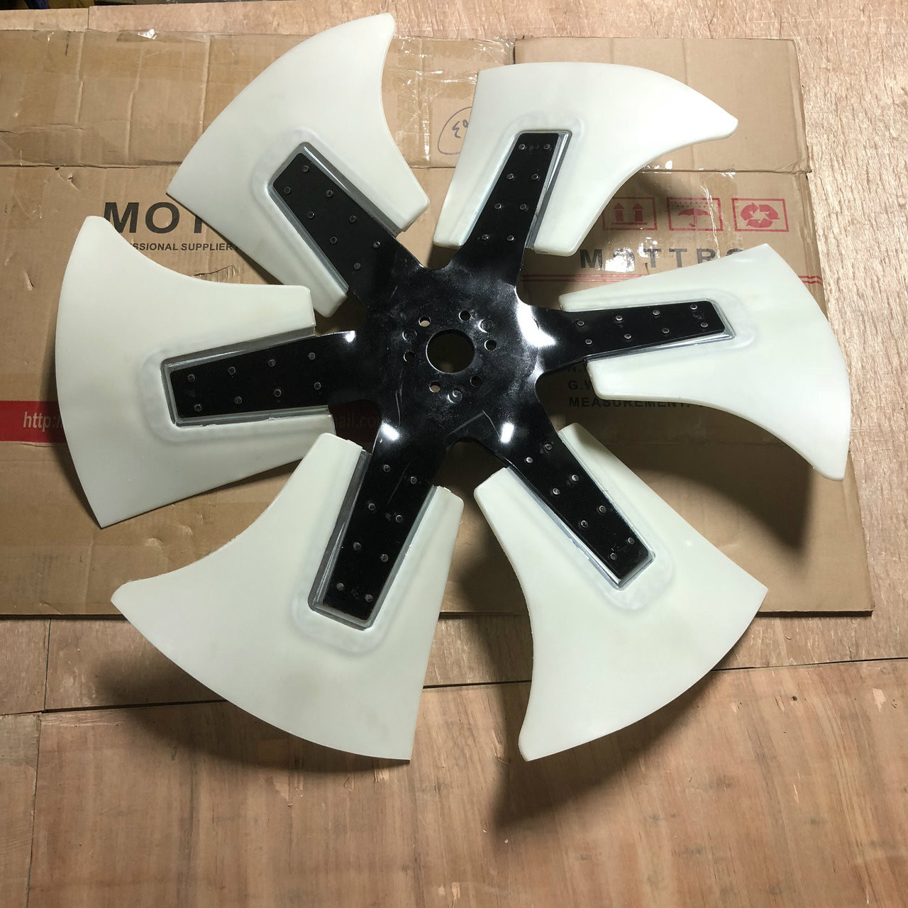 600-635-7850 Fan Cooling Radiator, KOMATSU 600-635-7850 Radyatör Fan Pervanesi İş Makinası Yedek Parça